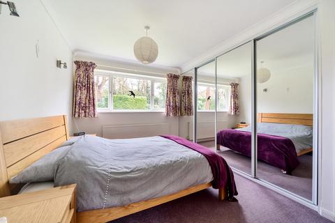4 bedroom detached house for sale - Summer Gardens, Camberley, Surrey, GU15