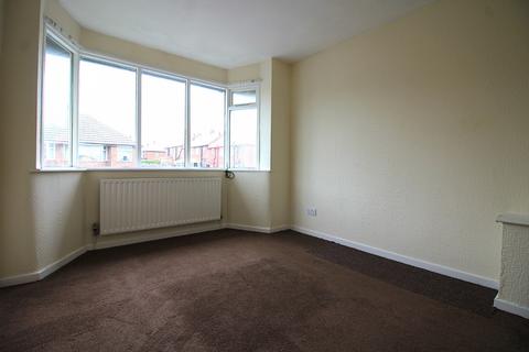 3 bedroom terraced house to rent, Brough Avenue, Blackpool, FY2