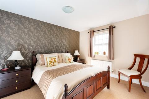 5 bedroom detached house for sale - Harlow Crescent, Oxley Park, Milton Keynes, Buckinghamshire, MK4