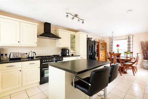 5 bedroom detached house for sale, Harlow Crescent, Oxley Park, Milton Keynes, Buckinghamshire, MK4