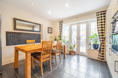 4 bedroom terraced house for sale - Kingswood Road, Bromley