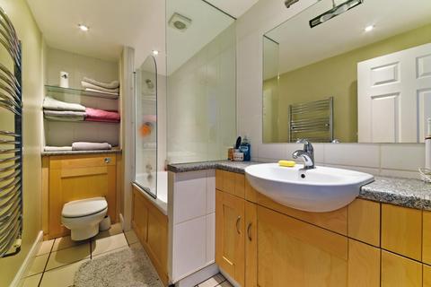 undefined, Orchard Road, Brentford, TW8