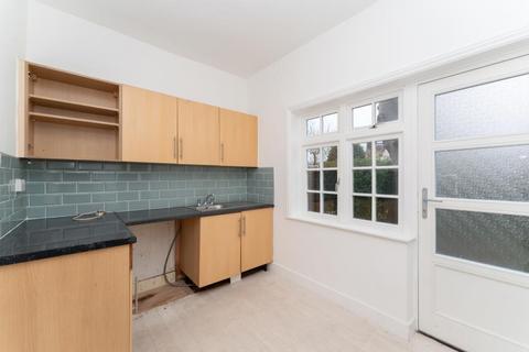 3 bedroom end of terrace house for sale, Holyoake Walk, W5