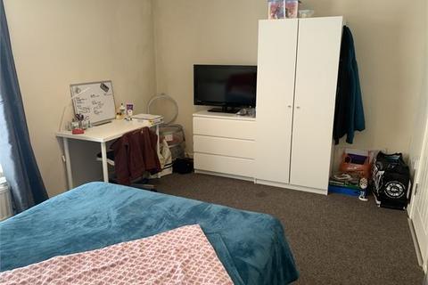 4 bedroom house share to rent, Richardson Street, Sandfields, Swansea,