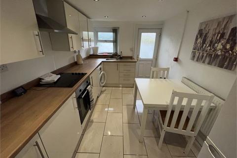4 bedroom house share to rent - Oystermouth Road, Swansea,