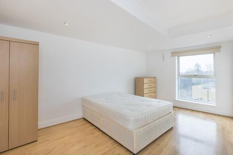 3 bedroom flat to rent, Globe House, London  NW6