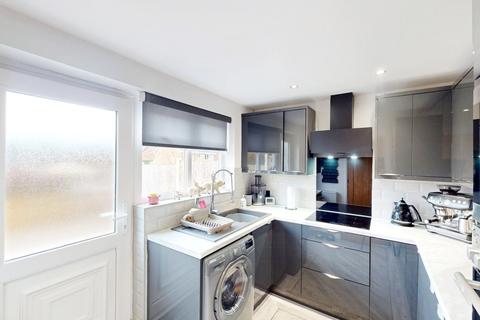 14 Barnfield Drive, Westhoughton, Bolton, BL5 3UA