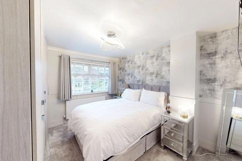 14 Barnfield Drive, Westhoughton, Bolton, BL5 3UA