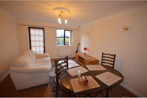 2 bedroom semi-detached house to rent, Clipper Close, Bridgwater TA6