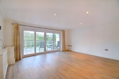 2 bedroom flat for sale, Alum Chine