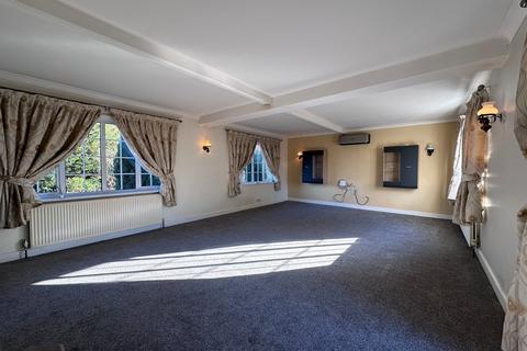 4 bedroom equestrian property for sale, Effingham Road, Horley RH6