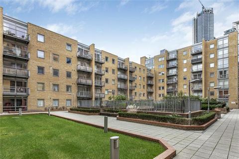 2 bedroom flat to rent, Turner House, London E14
