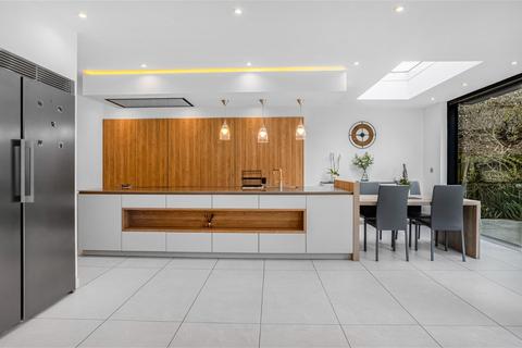 1 Elvaston Way, Shirley, Solihull, B90 1TY