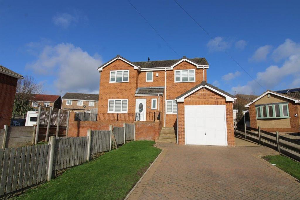 Kirk Way, Monk Bretton, Barnsley 3 bed detached house for sale £255,000