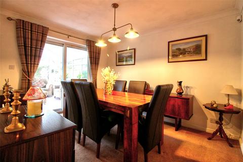 8 Arncliffe Grove, Darlington, DL3 8UN