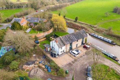 3 bedroom end of terrace house for sale, New Wharf Tardebigge Bromsgrove, Worcestershire, B60 1NF