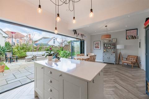 4 bedroom detached house for sale - Wickham Road, Bournemouth BH7
