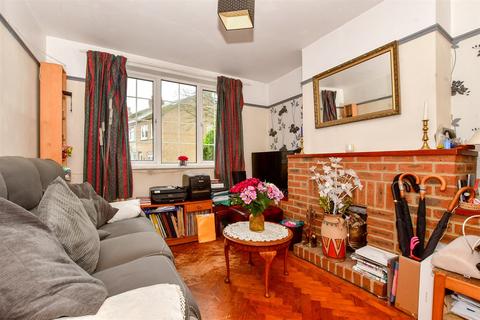 41 Burrow Road, Folkestone, CT19 6DH