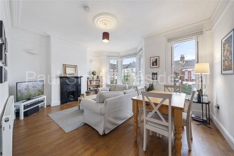 2 bedroom apartment for sale, Burgoyne Road, First Floor Flat Harringay, London, N4