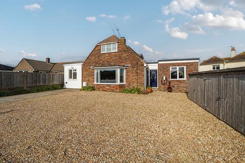 5 bedroom chalet for sale, Grove Road, Selsey, PO20