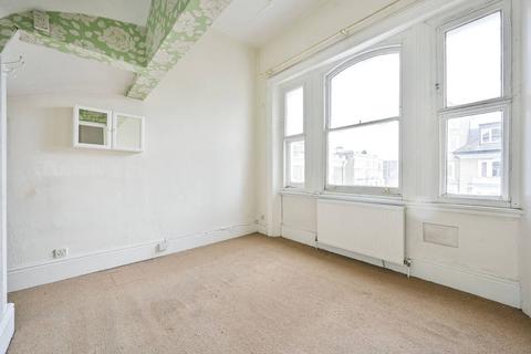 37f Redcliffe Gardens, London, SW10 9JH