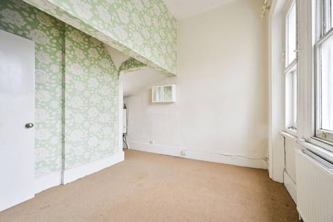 37f Redcliffe Gardens, London, SW10 9JH