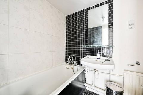 37f Redcliffe Gardens, London, SW10 9JH