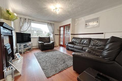 3 bedroom semi-detached house for sale, Dunster Close, Platt bridge, Wigan, WN2 5HT