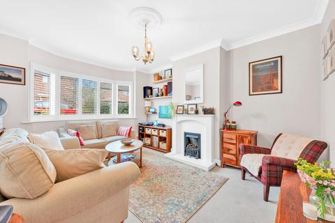 45 Crockham Way, London, SE9 3HD