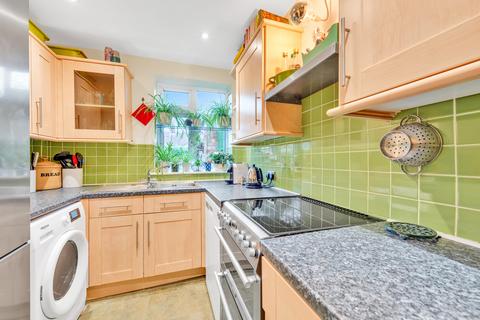 45 Crockham Way, London, SE9 3HD