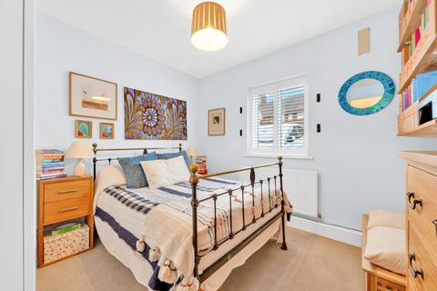 45 Crockham Way, London, SE9 3HD