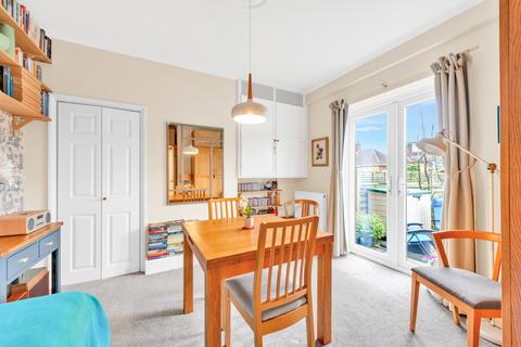 45 Crockham Way, London, SE9 3HD