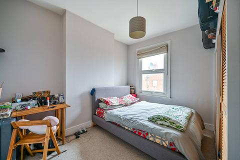 2 bedroom flat for sale, Salisbury Road, Richmond, TW9