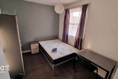 1 bedroom in a house share to rent, Headland Park, Plymouth