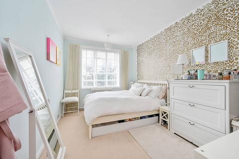 2 bedroom flat to rent, The Grampians, Hammersmith, London, W6