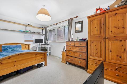 4 bedroom flat for sale - Barnsley Street, Bethnal Green, London, E1