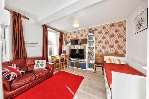 1 bedroom flat for sale, Brune House, Tower Hamlets, London, E1