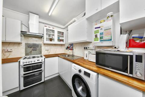 1 bedroom flat for sale, Brune House, Tower Hamlets, London, E1