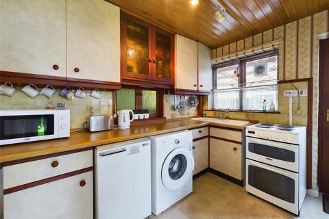 57 Bodiam Avenue, Tuffley, Gloucester, GL4 0TJ