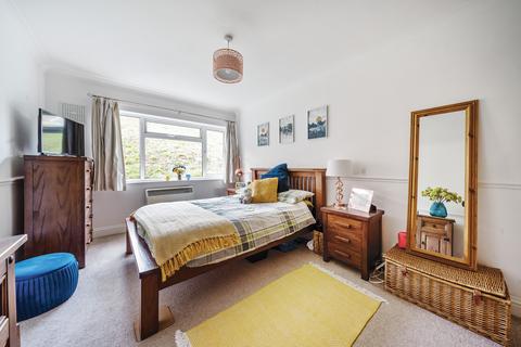 2 bedroom flat for sale, Cavendish Close, Taplow, SL6