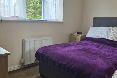 2 bedroom apartment to rent - Manor Road, Paignton