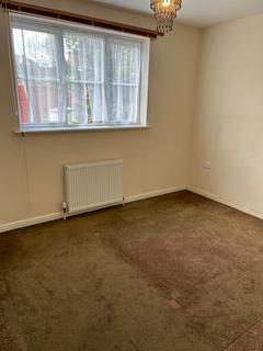 2 bedroom apartment to rent, Manor Road, Paignton