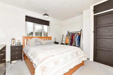 3 bedroom semi-detached house for sale, Hugin Avenue, Broadstairs, Kent