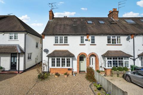 4 bedroom end of terrace house for sale, Baring Road, Beaconsfield, HP9