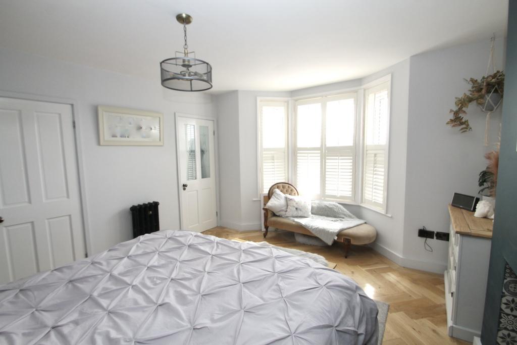 Principle bedroom