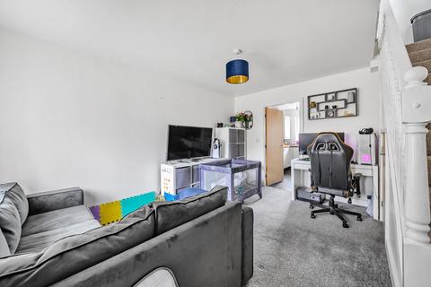 11 Ruthin Close, Oldham, OL8 4SE