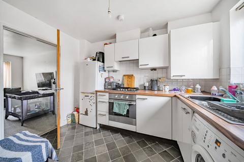 11 Ruthin Close, Oldham, OL8 4SE