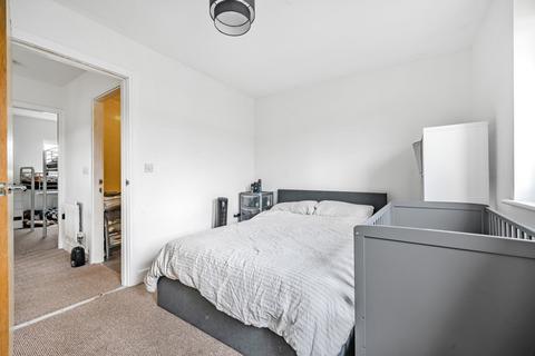 11 Ruthin Close, Oldham, OL8 4SE