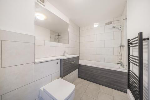 2 bedroom flat for sale, Thyme Close, Kidbrooke, London, SE3