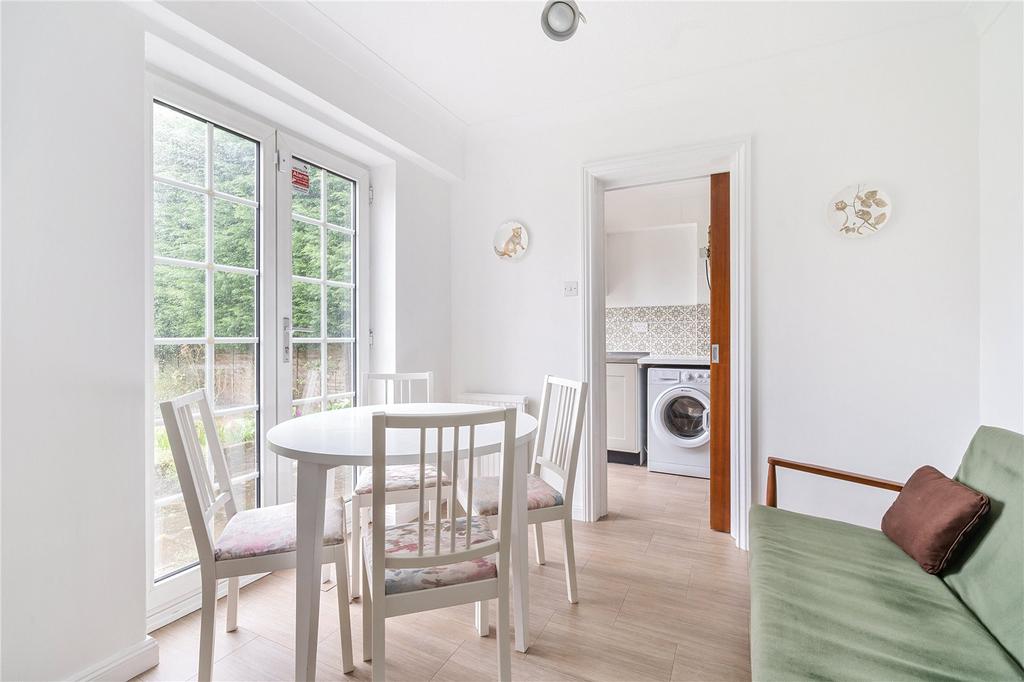 Breakfast Room